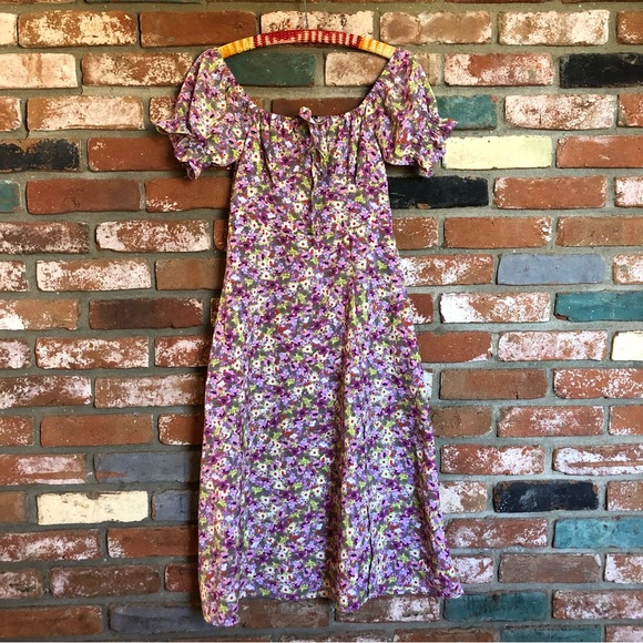 O.P.T One Pretty Time Go on A Date Floral Puff Sleeve Midi Dress - Picture 3 of 10